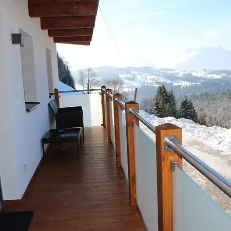 Mit Blick Auf Berge Bad Vigaun